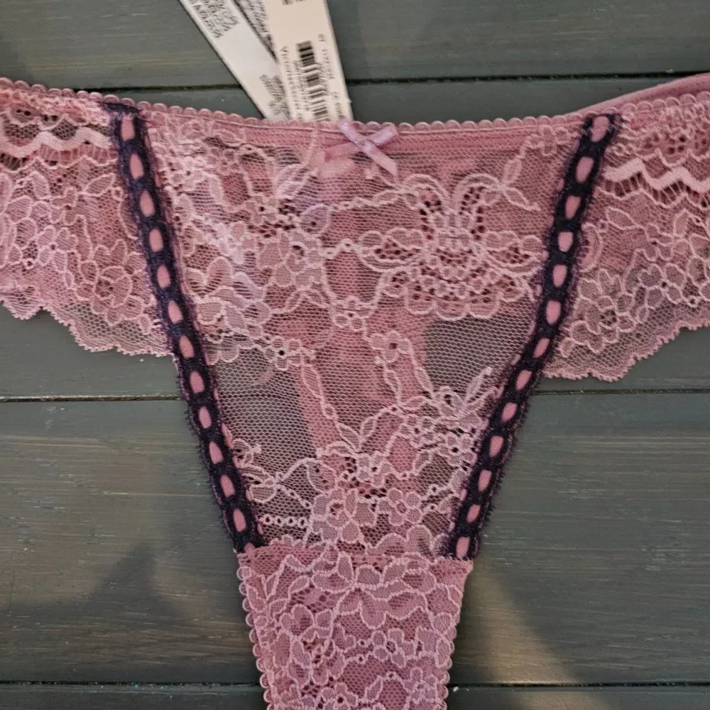 NWT Victoria’s Secret Ribbon Slot Lace Thong Panty Pink Dusk Mauve Size Medium